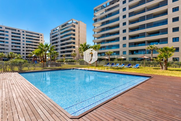 Tweedehands - Appartement / flat -
Torrevieja - Costa Blanca