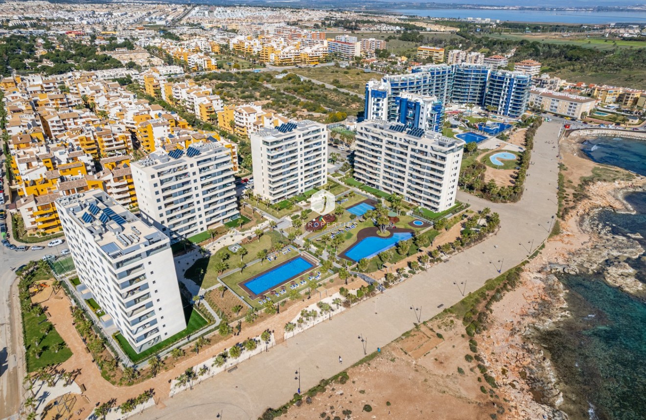 Tweedehands - Appartement / flat -
Torrevieja - Costa Blanca
