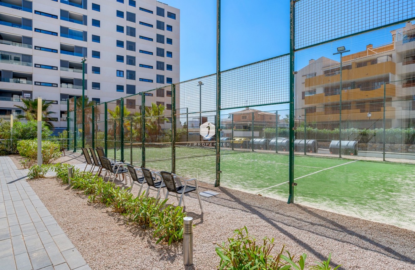 Tweedehands - Appartement / flat -
Torrevieja - Costa Blanca