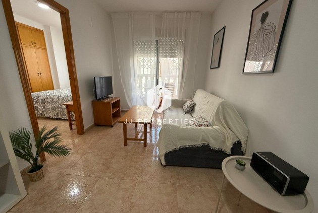Tweedehands - Appartement / flat -
Torrevieja - Habaneras