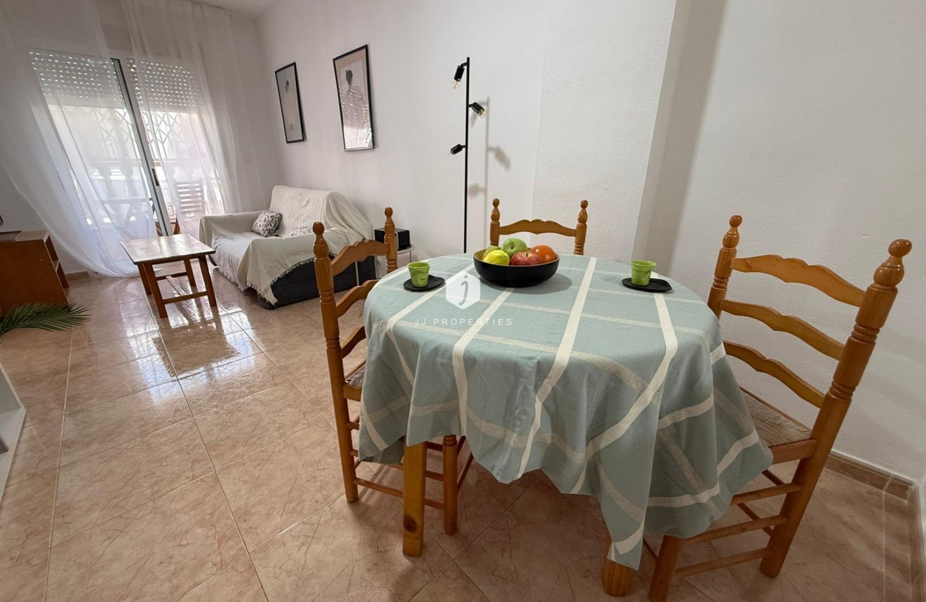 Tweedehands - Appartement / flat -
Torrevieja - Habaneras
