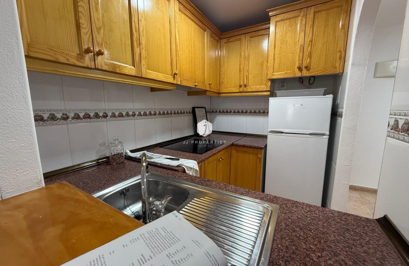 Tweedehands - Appartement / flat -
Torrevieja - Habaneras