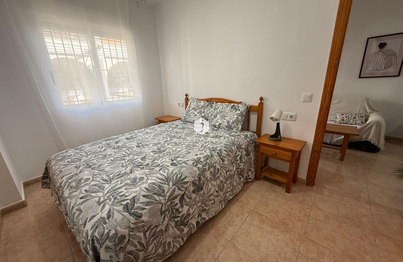 Tweedehands - Appartement / flat -
Torrevieja - Habaneras