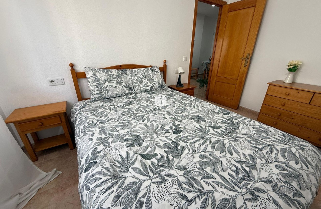Tweedehands - Appartement / flat -
Torrevieja - Habaneras