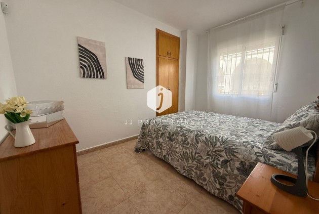 Tweedehands - Appartement / flat -
Torrevieja - Habaneras