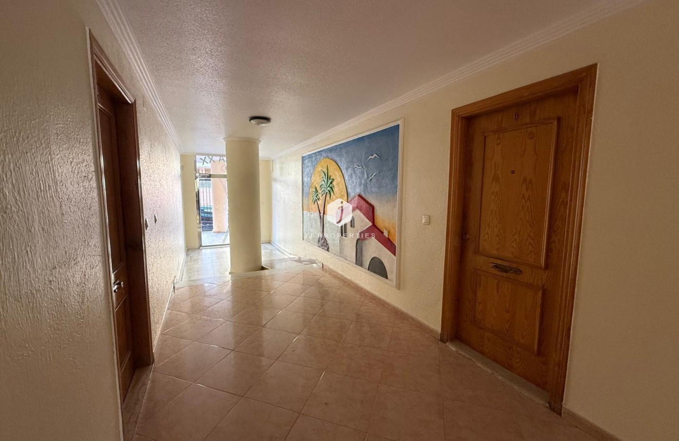 Tweedehands - Appartement / flat -
Torrevieja - Habaneras