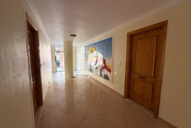 Tweedehands - Appartement / flat -
Torrevieja - Habaneras