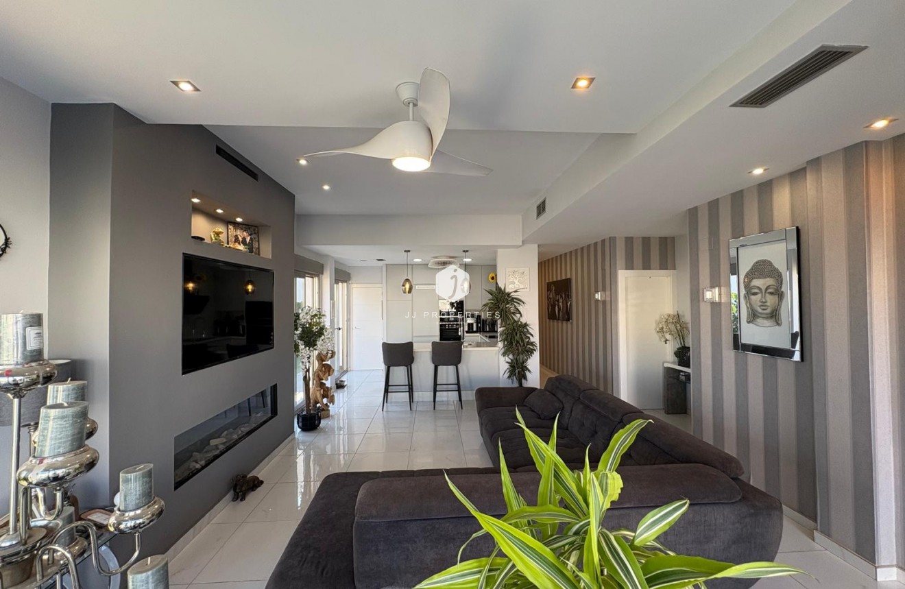 Tweedehands - Villa -
Orihuela Costa - Costa Blanca