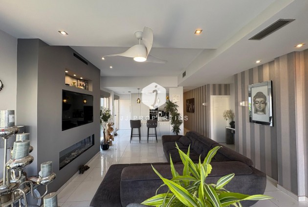 Tweedehands - Villa -
Orihuela Costa - Costa Blanca