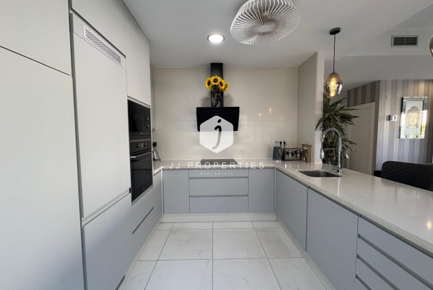 Tweedehands - Villa -
Orihuela Costa - Costa Blanca