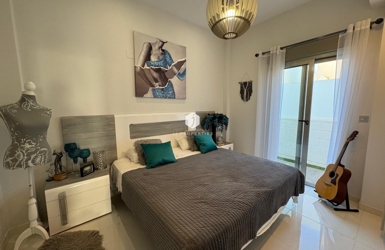 Tweedehands - Villa -
Orihuela Costa - Costa Blanca