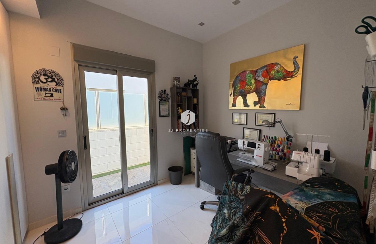 Tweedehands - Villa -
Orihuela Costa - Costa Blanca