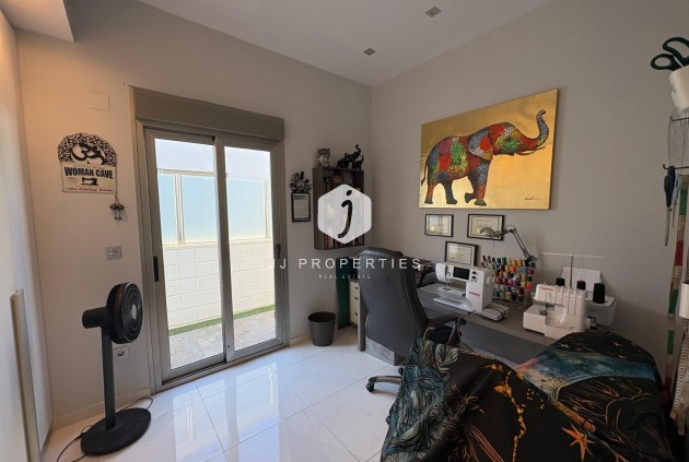 Tweedehands - Villa -
Orihuela Costa - Costa Blanca