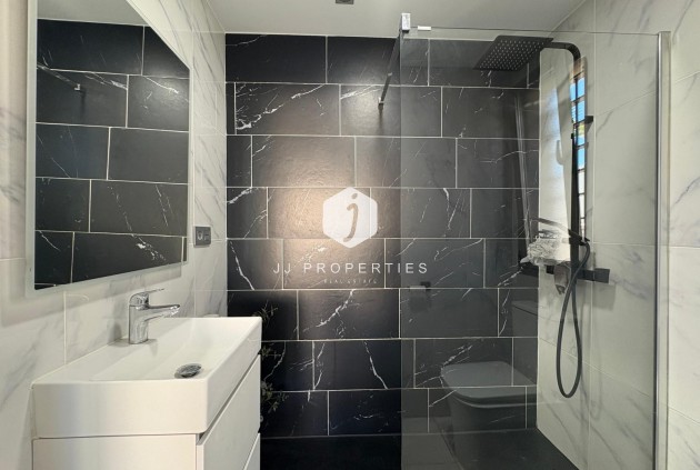 Tweedehands - Villa -
Orihuela Costa - Costa Blanca