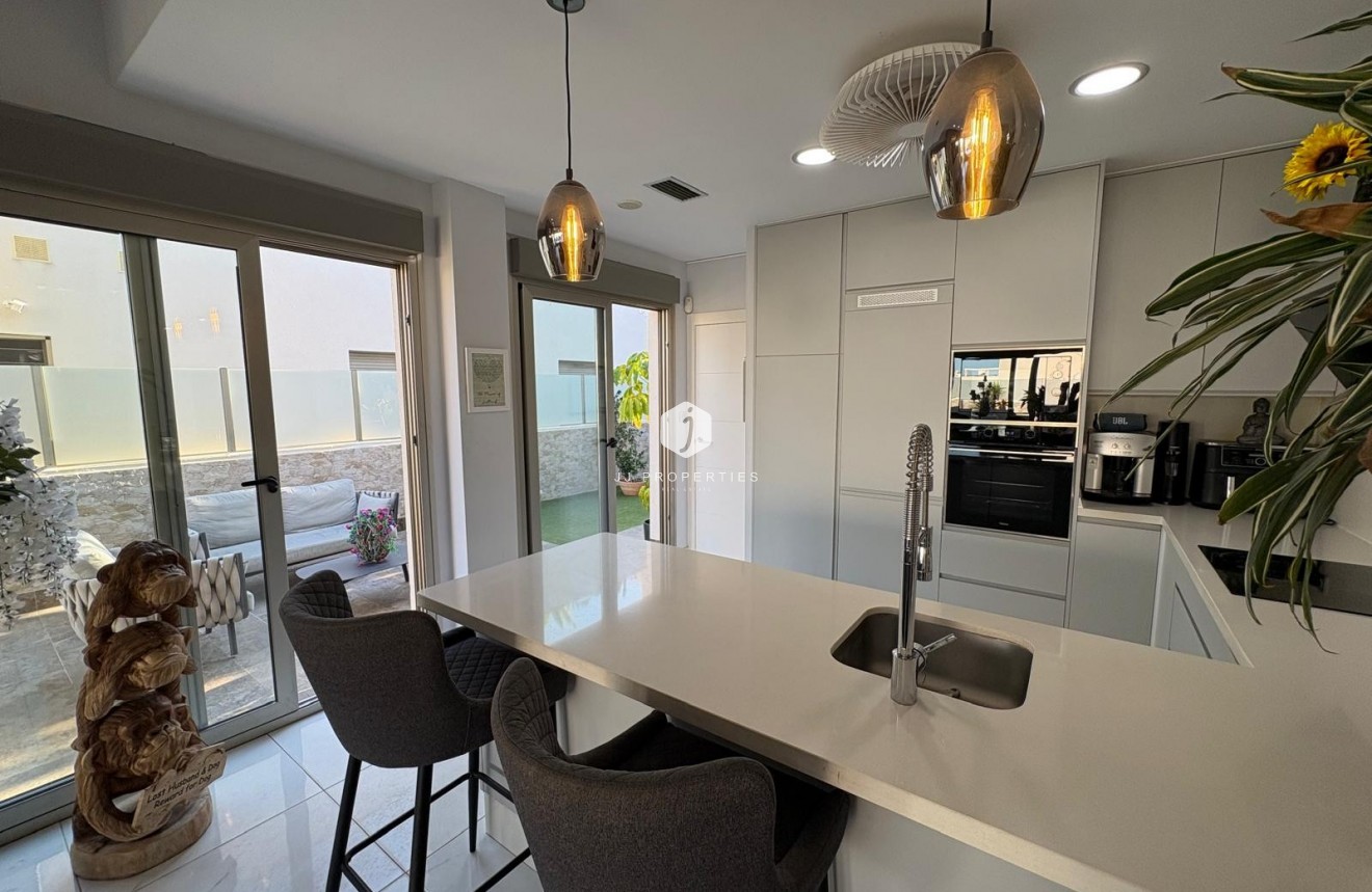 Tweedehands - Villa -
Orihuela Costa - Costa Blanca