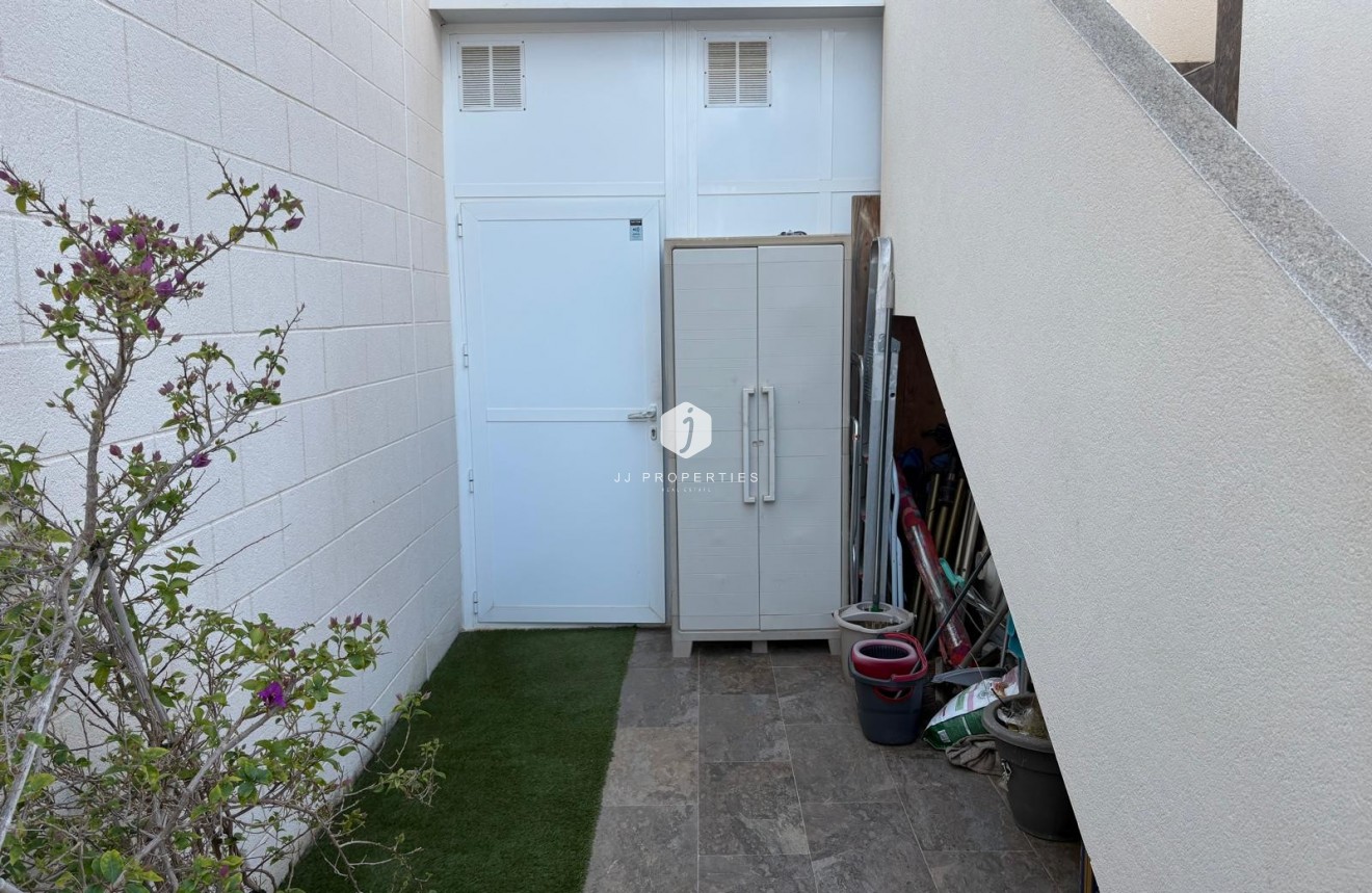 Tweedehands - Villa -
Orihuela Costa - Costa Blanca