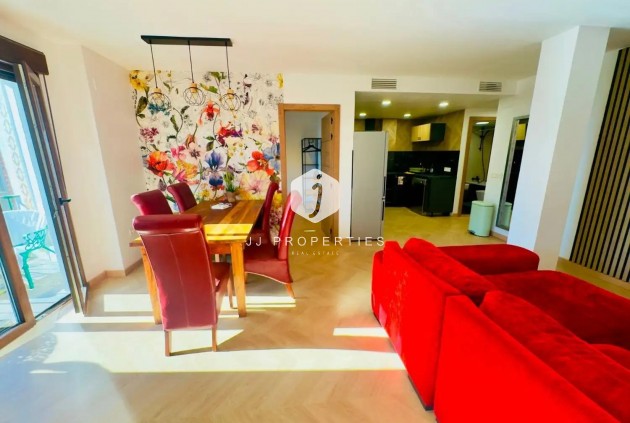 Z drugiej ręki - Daszek -
Torrevieja - Acequion