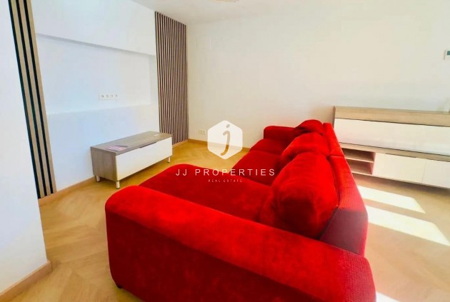 Z drugiej ręki - Daszek -
Torrevieja - Acequion