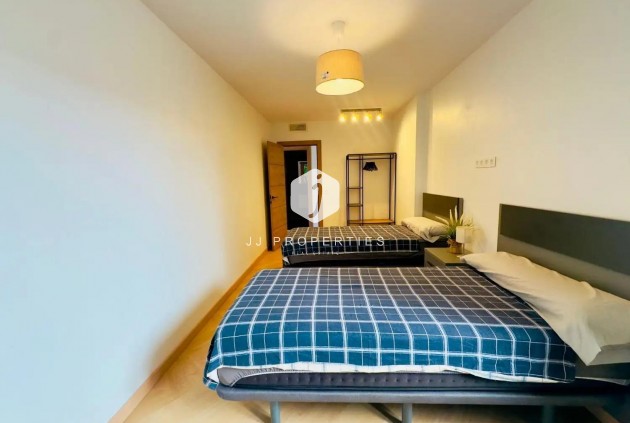 Z drugiej ręki - Daszek -
Torrevieja - Acequion