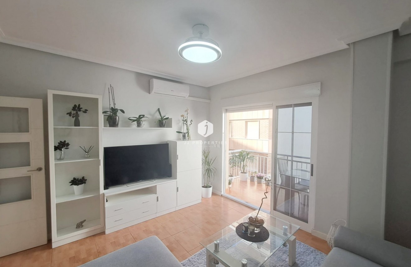 Tweedehands - Appartement / flat -
Torrevieja - Costa Blanca