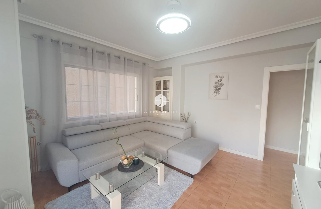 Tweedehands - Appartement / flat -
Torrevieja - Costa Blanca