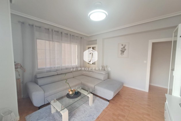 Tweedehands - Appartement / flat -
Torrevieja - Costa Blanca