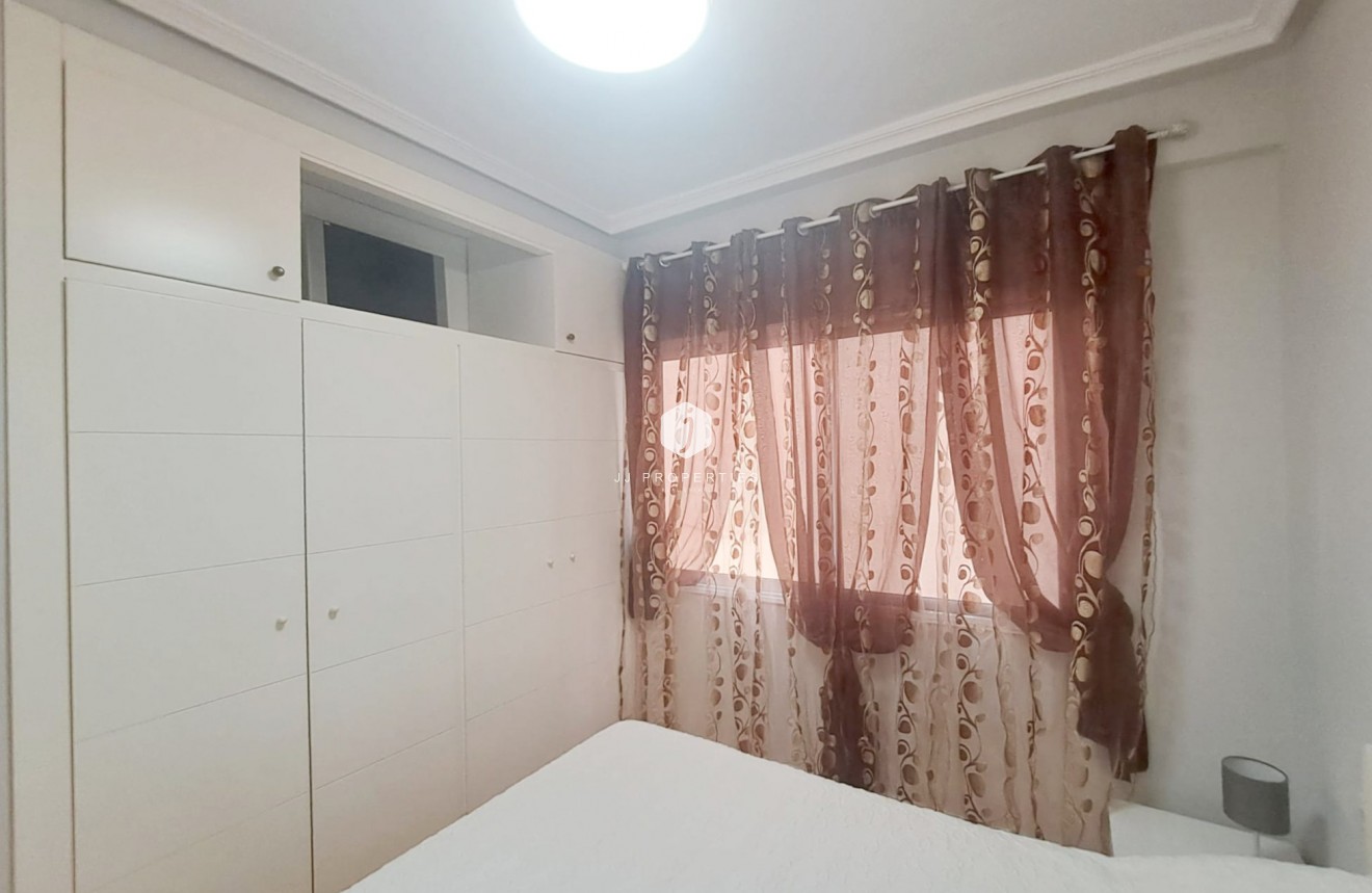 Tweedehands - Appartement / flat -
Torrevieja - Costa Blanca
