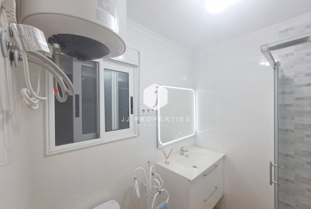 Tweedehands - Appartement / flat -
Torrevieja - Costa Blanca