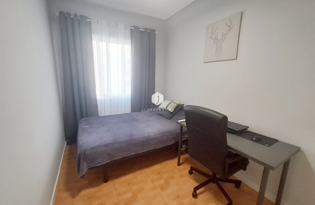 Tweedehands - Appartement / flat -
Torrevieja - Costa Blanca