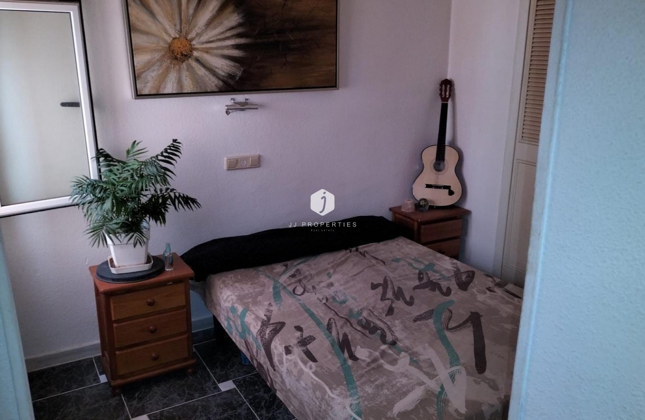 Tweedehands - Appartement / flat -
Torrevieja - La Mata