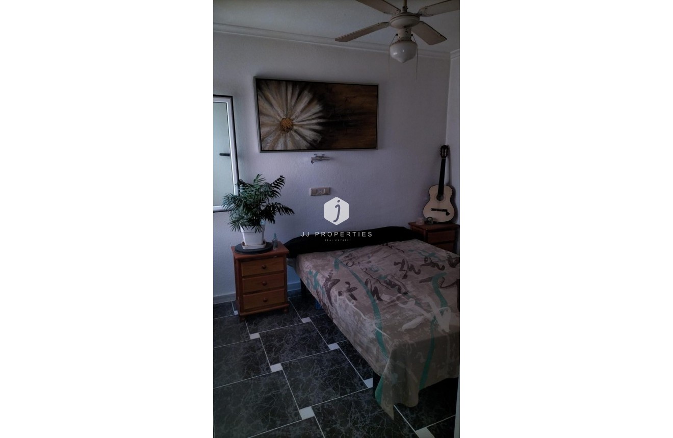 Tweedehands - Appartement / flat -
Torrevieja - La Mata