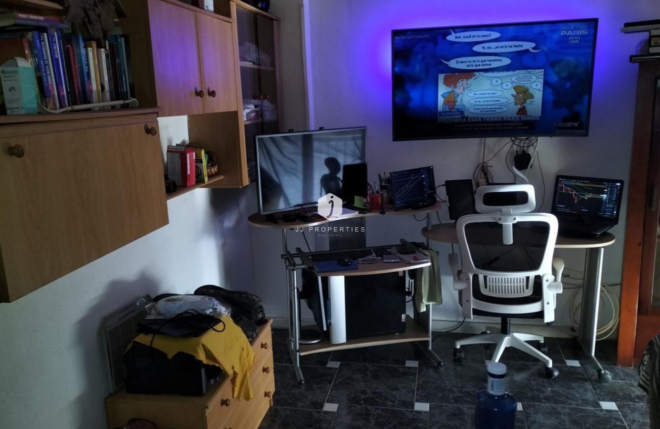 Tweedehands - Appartement / flat -
Torrevieja - La Mata