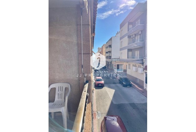Tweedehands - Appartement / flat -
Torrevieja - Playa de los Locos