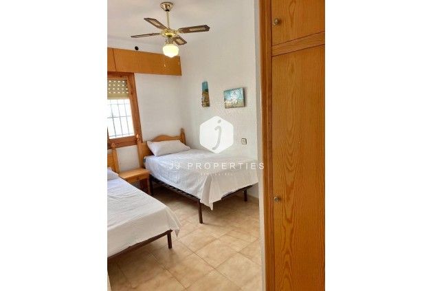 Tweedehands - Appartement / flat -
Torrevieja - Playa de los Locos