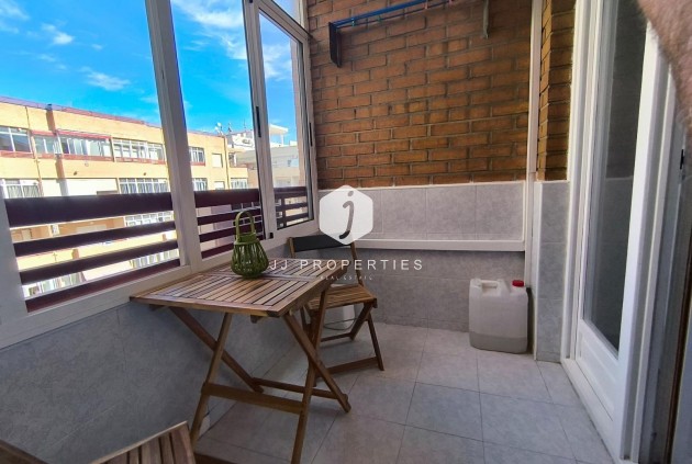 Tweedehands - Appartement / flat -
Torrevieja - El molino