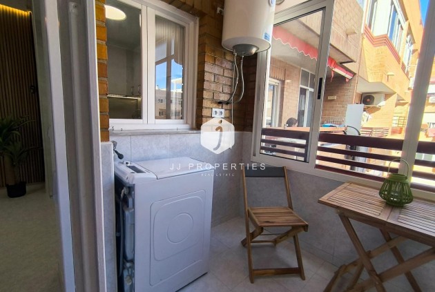 Tweedehands - Appartement / flat -
Torrevieja - El molino