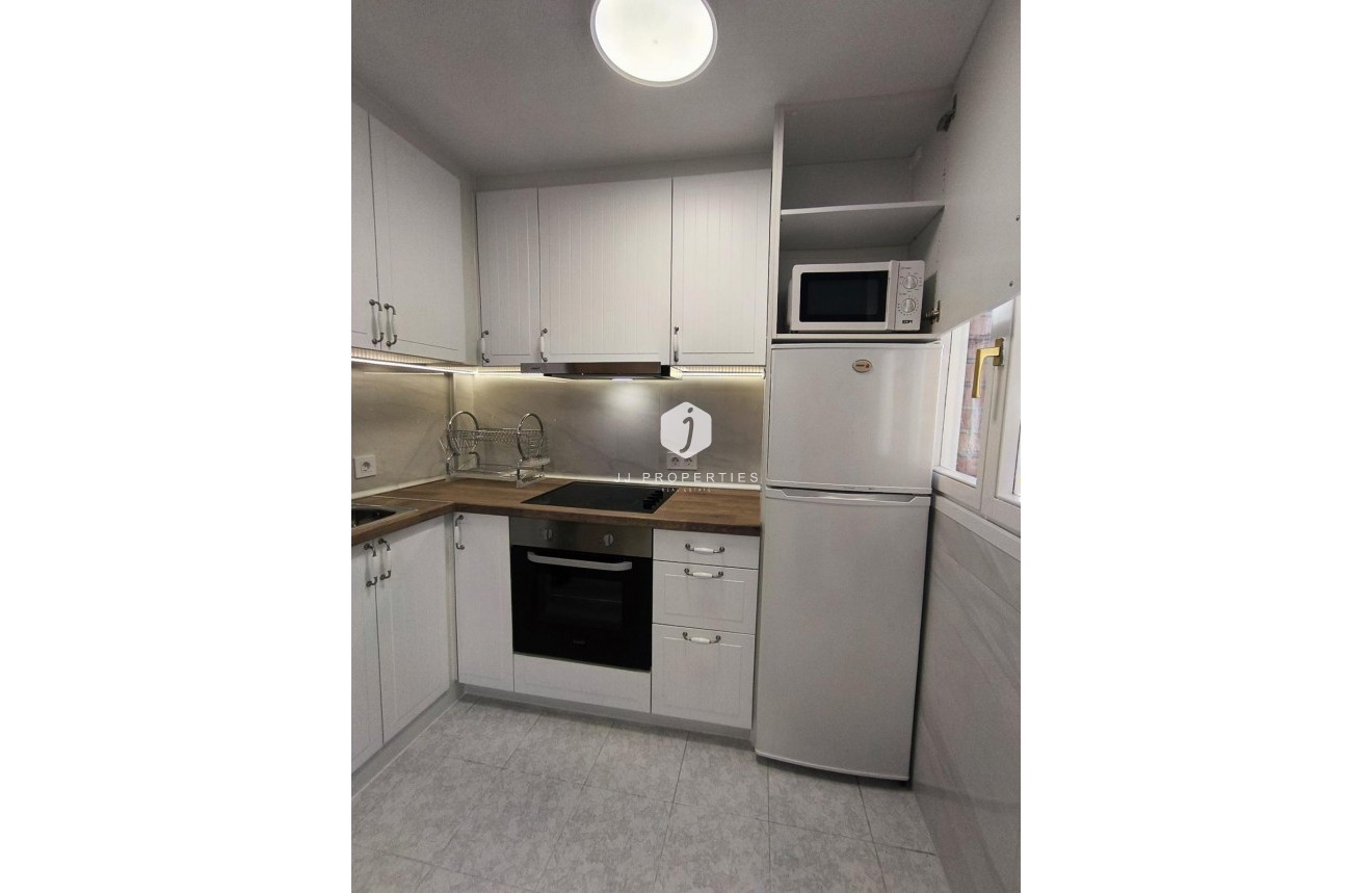 Tweedehands - Appartement / flat -
Torrevieja - El molino