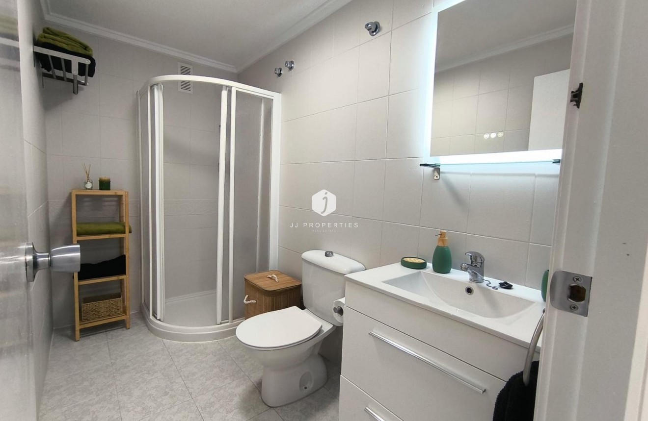 Tweedehands - Appartement / flat -
Torrevieja - El molino