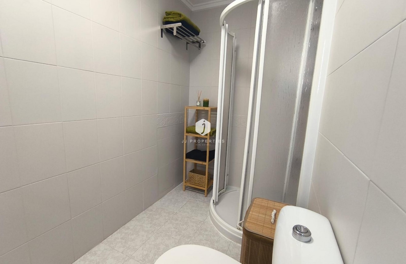 Tweedehands - Appartement / flat -
Torrevieja - El molino