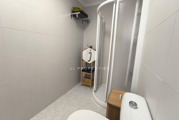 Tweedehands - Appartement / flat -
Torrevieja - El molino