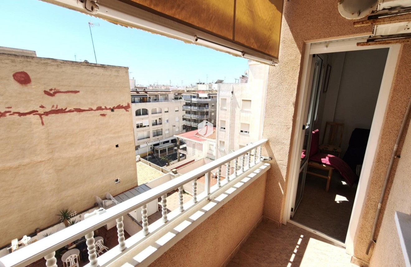 Resale - Apartment / flat -
Torrevieja - Estacion de autobuses