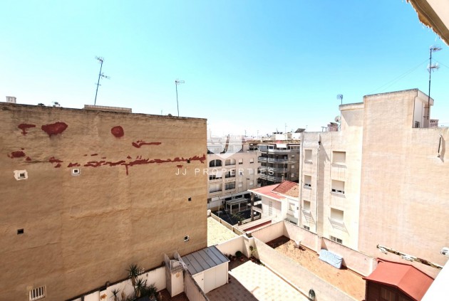 Resale - Apartment / flat -
Torrevieja - Estacion de autobuses