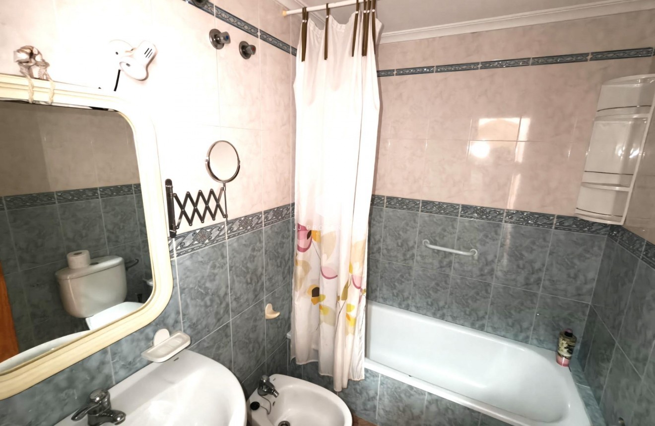 Resale - Apartment / flat -
Torrevieja - Estacion de autobuses
