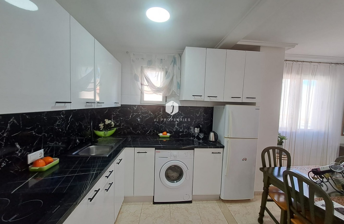 Tweedehands - Appartement / flat -
Torrevieja - Costa Blanca