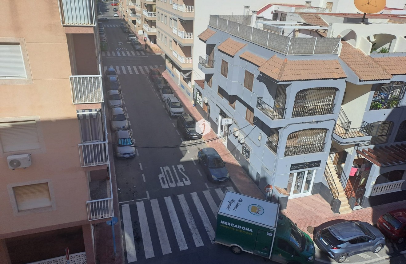 Tweedehands - Appartement / flat -
Torrevieja - Costa Blanca