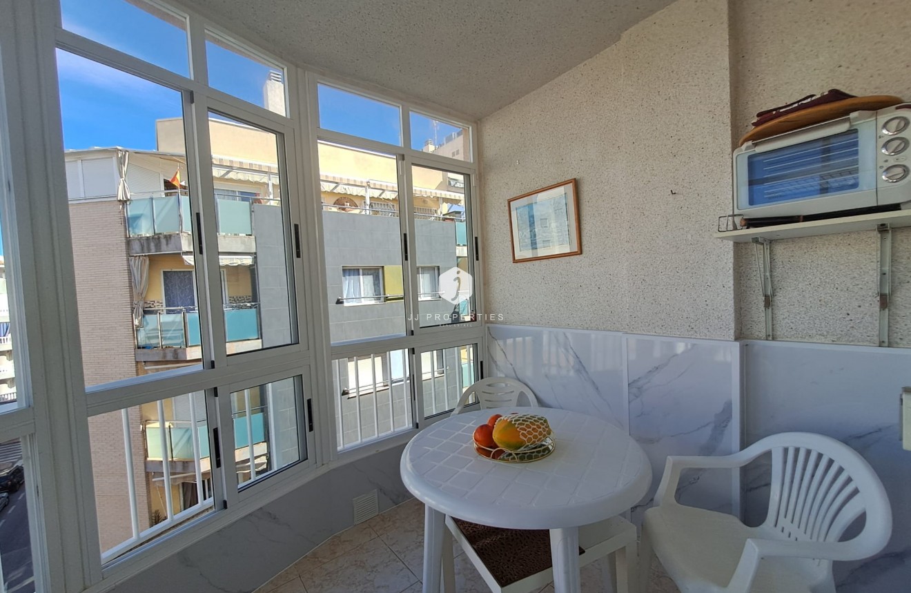 Tweedehands - Appartement / flat -
Torrevieja - Costa Blanca