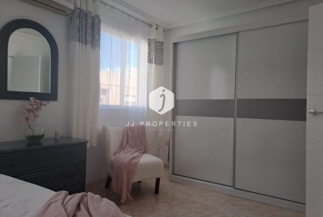 Tweedehands - Appartement / flat -
Torrevieja - Costa Blanca