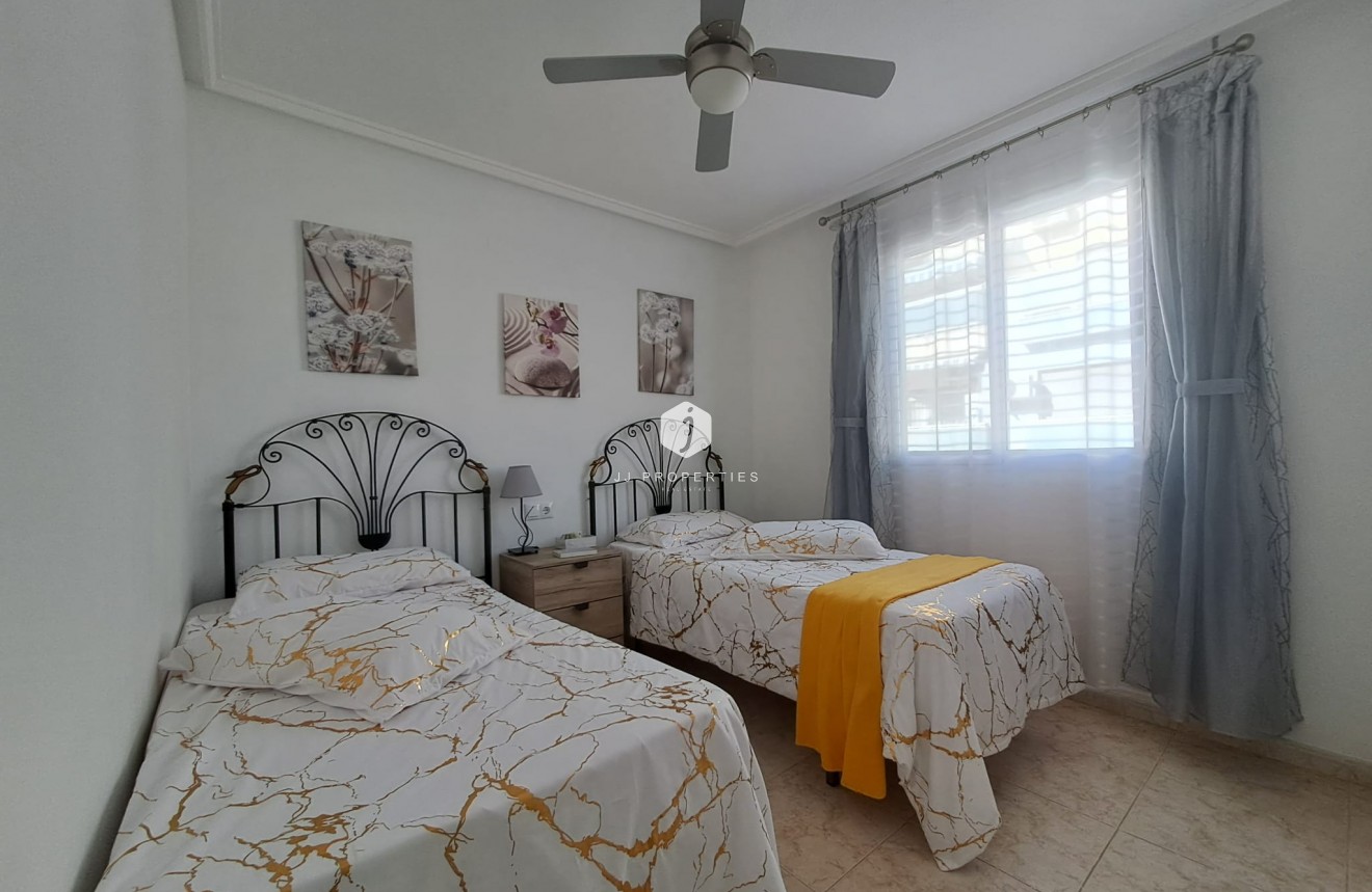 Tweedehands - Appartement / flat -
Torrevieja - Costa Blanca