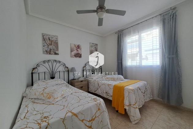 Tweedehands - Appartement / flat -
Torrevieja - Costa Blanca