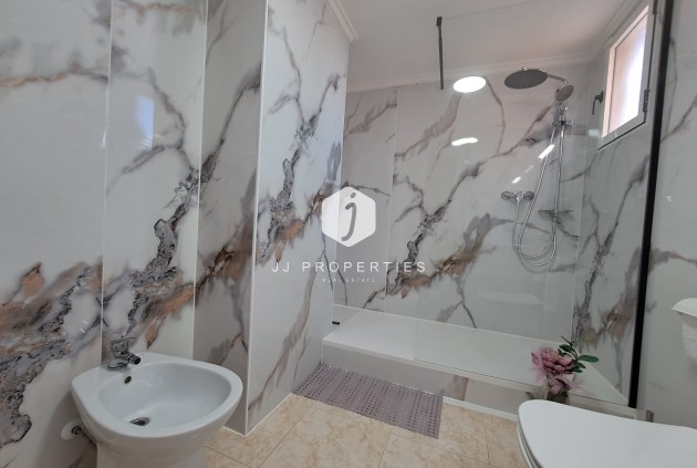 Tweedehands - Appartement / flat -
Torrevieja - Costa Blanca